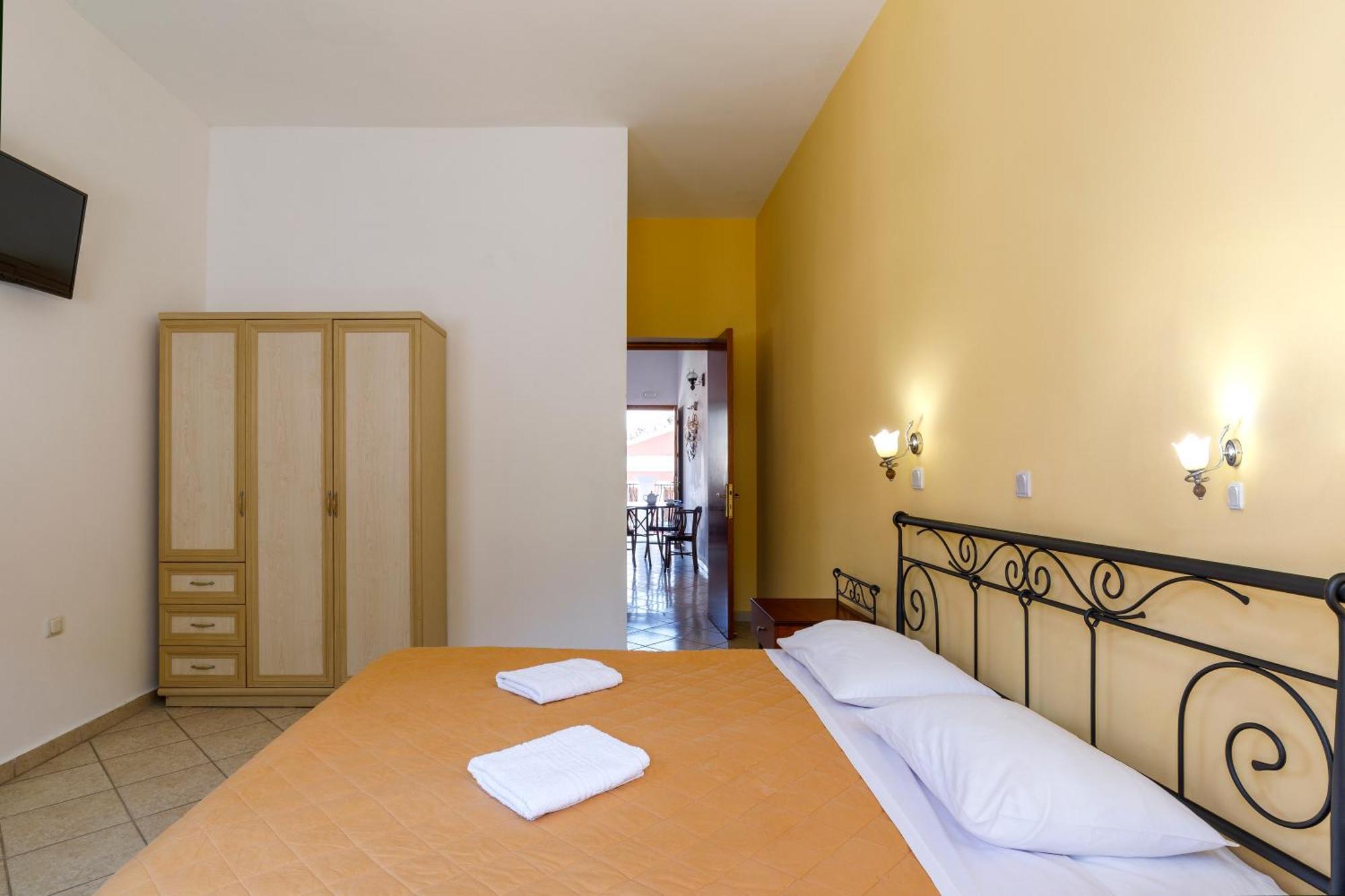 Opera House Hotel Simi Dış mekan fotoğraf