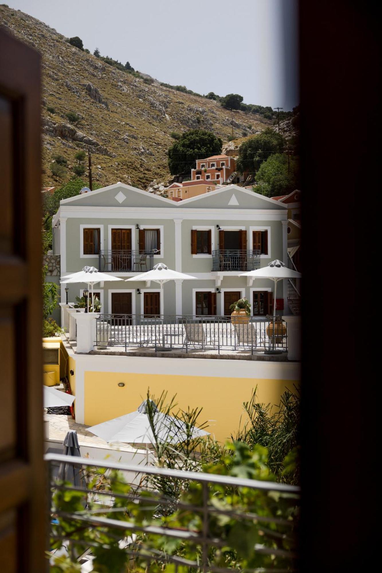 Opera House Hotel Simi Dış mekan fotoğraf