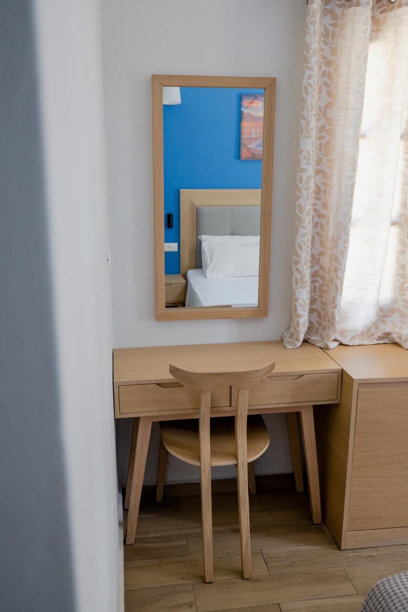 Opera House Hotel Simi Dış mekan fotoğraf