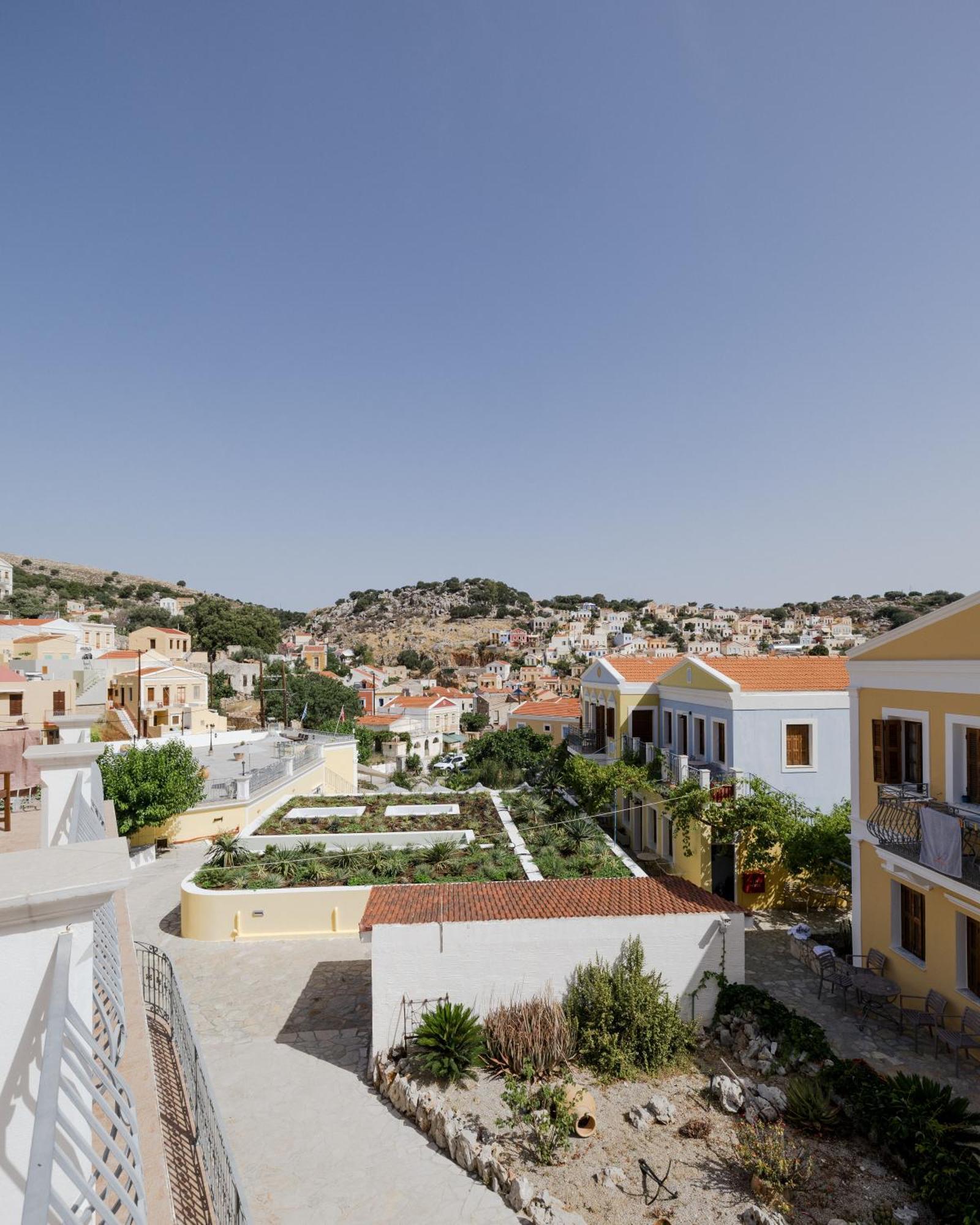 Opera House Hotel Simi Dış mekan fotoğraf