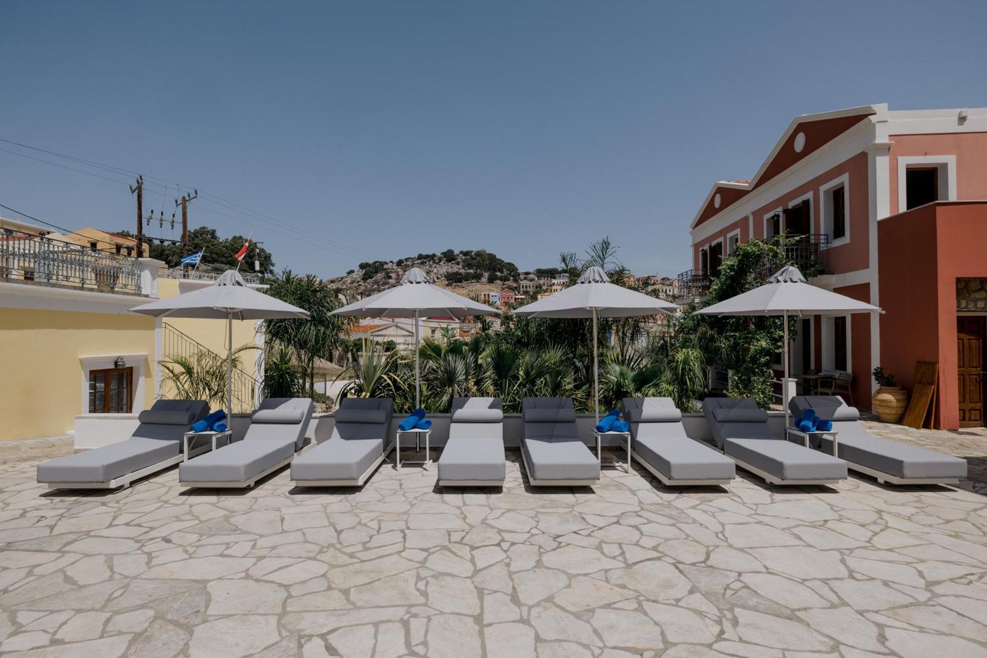 Opera House Hotel Simi Dış mekan fotoğraf