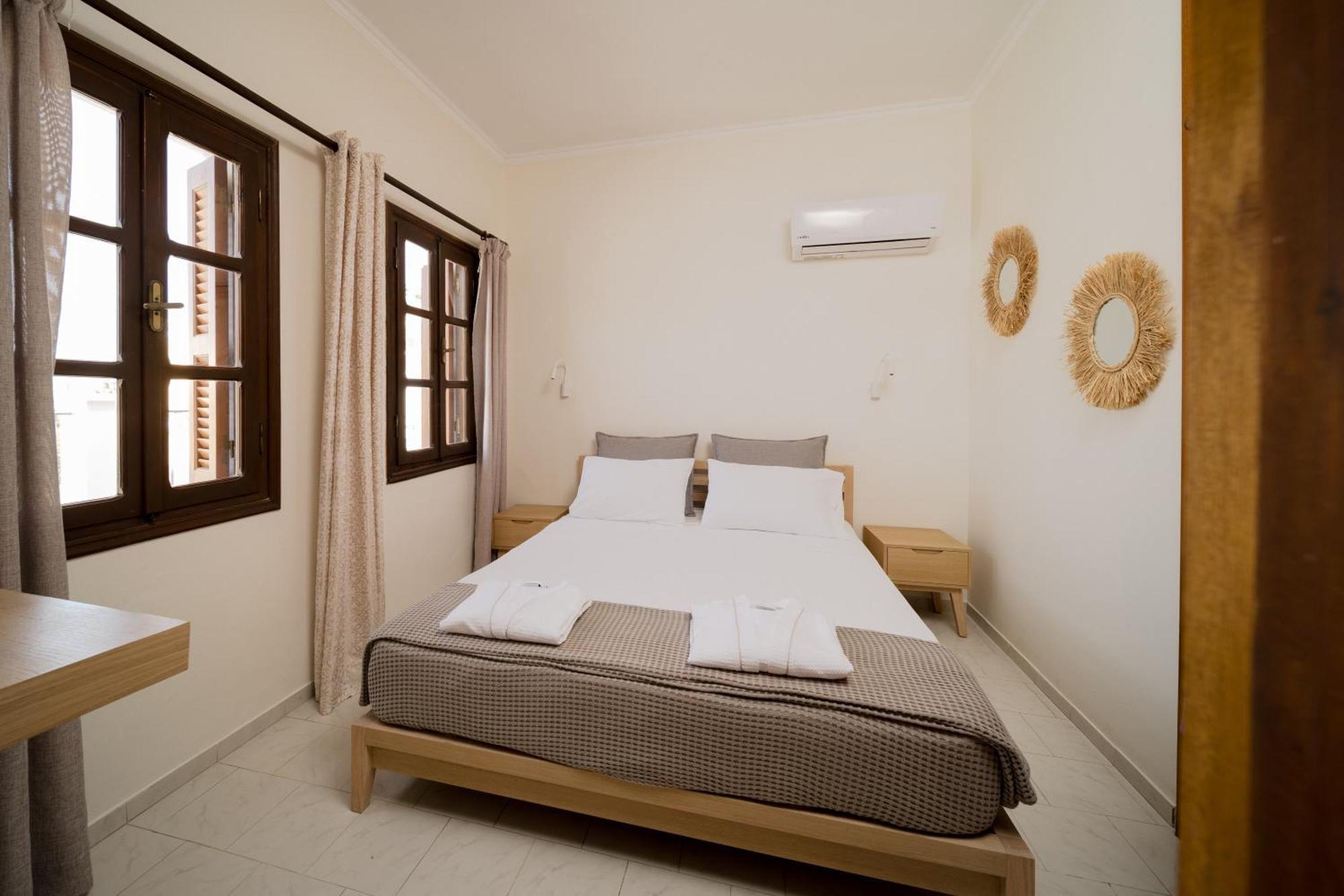 Opera House Hotel Simi Dış mekan fotoğraf